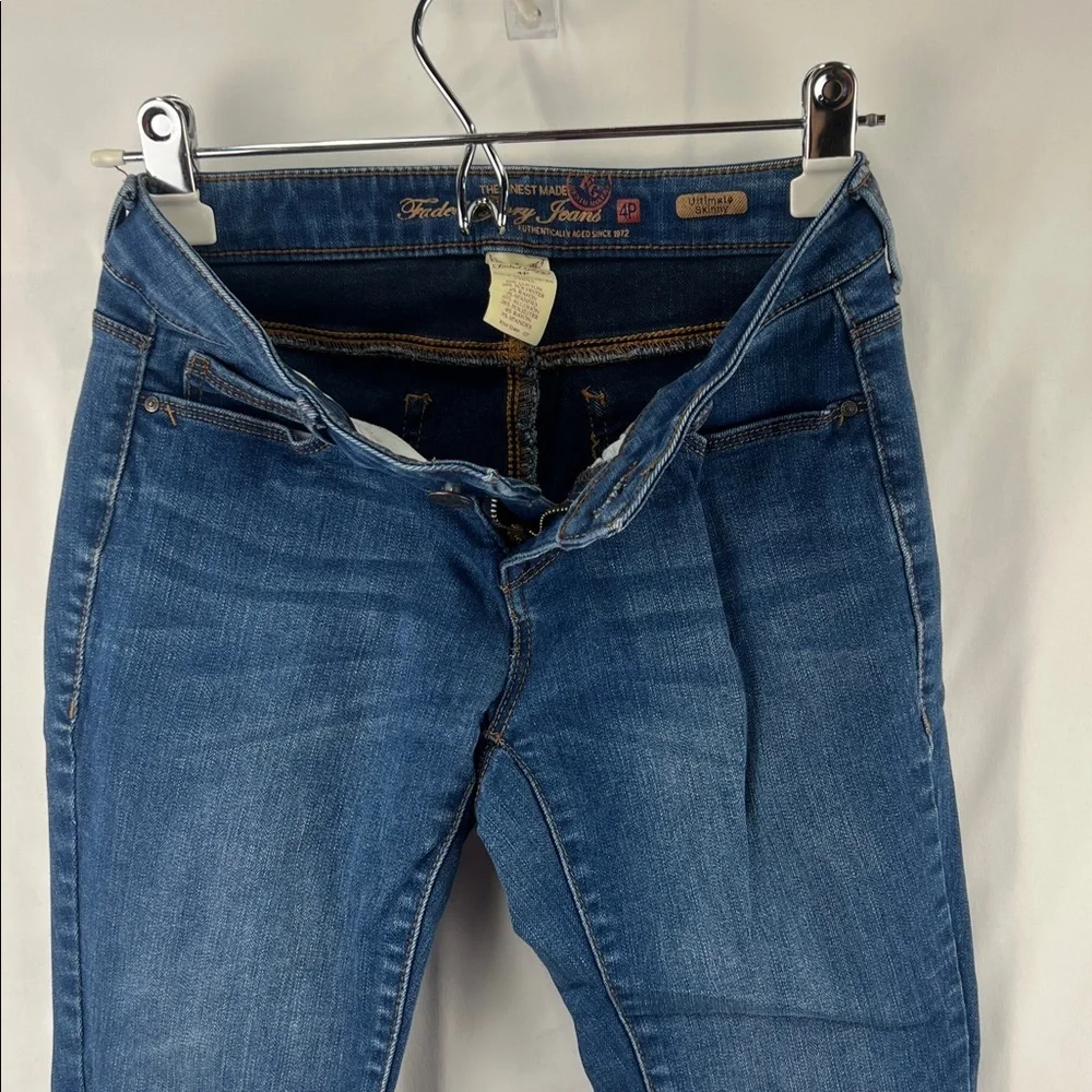 Faded Glory - Women’s Jeans - Size 4 P - Ultimate Skinny - Med Blue